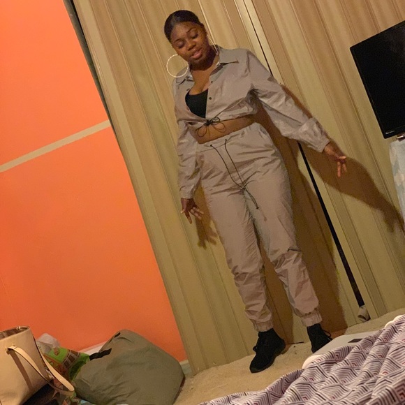 Two piece reflective set - Picture 3 of 5